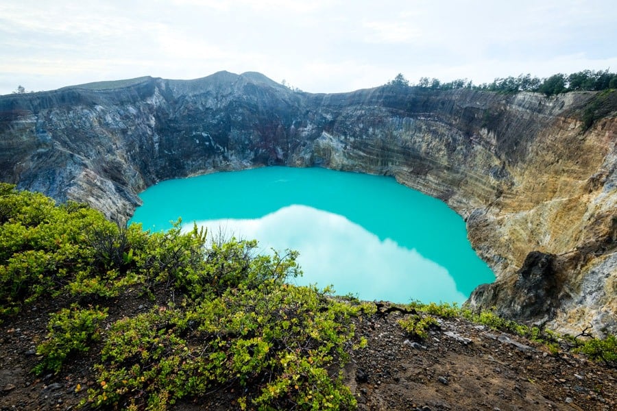 The tri-colour lakes seen from the main Kelimutu viewpoint